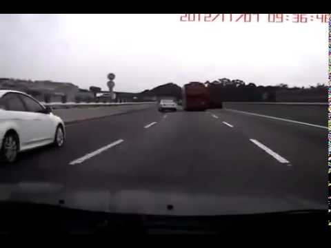 NEW shocking car accident on hoghway in Taiwan!Ford Focus crash!ДТП car crashes