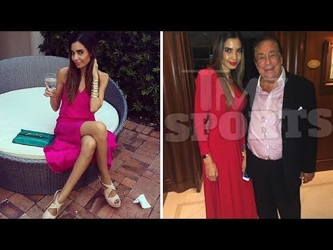 Black Woman Poses with Donald Sterling … ON PURPOSE!