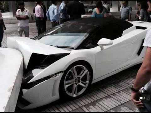 Valet Crashes Lamborghini Gallardo Spyder In Delhi