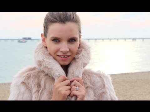 Fluffy Coat and Faux-Fur LookBook | A Model Recommends