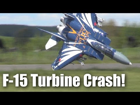 Impressive F-15 jet crash (large RC turbine-powered model plane)