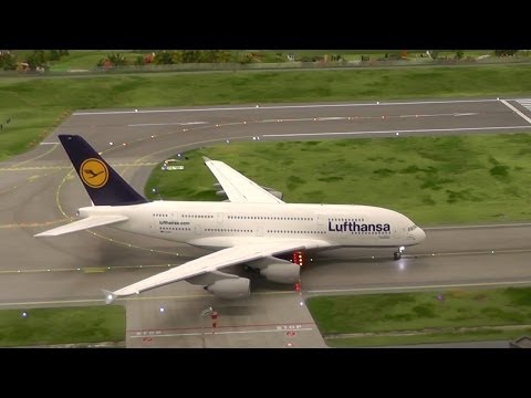 Lufthansa Boeing 737, 747, 777, Airbus A320, A380+ retrojet livery, airport Knuffingen, Hamburg.