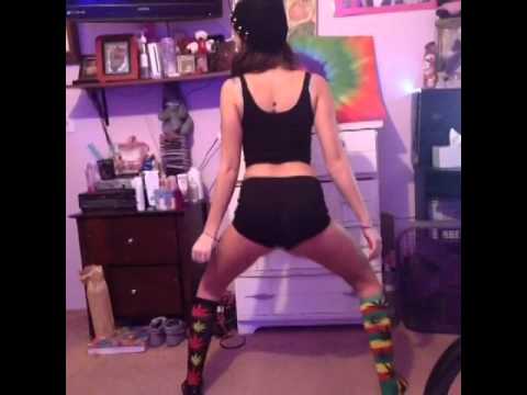 Sexy Hippie White Girl Twerk  ▶ Twerking Twerk TwerkVines