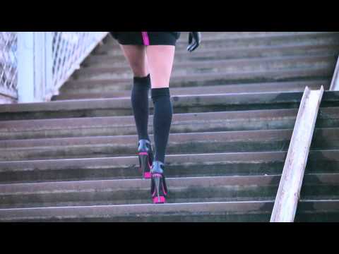 Thigh high stockings and pink platform boots „Moonlight Streetwalk“ Trailer