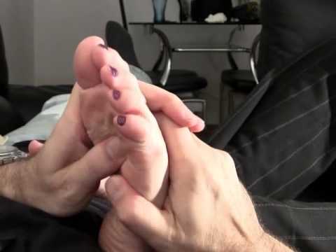 footmassage with pressure 2