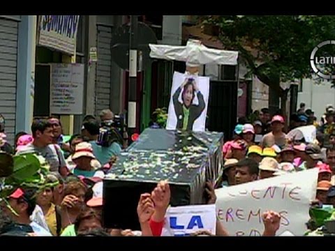 La Parada: Ex comerciantes protestan contra desalojo y demolición